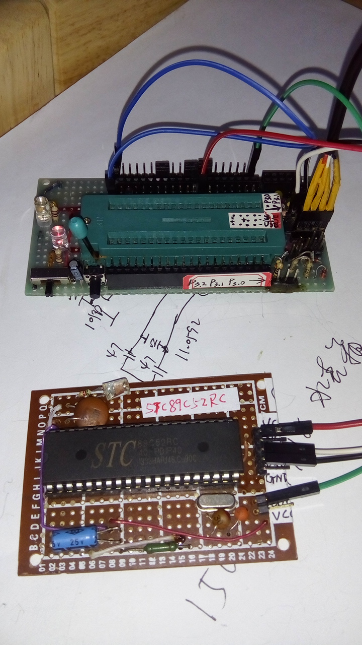 烧STC89C52RC成功1.jpg