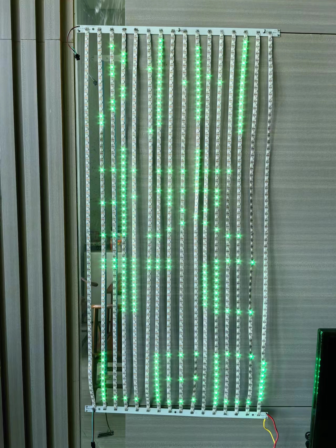 显示LOGO